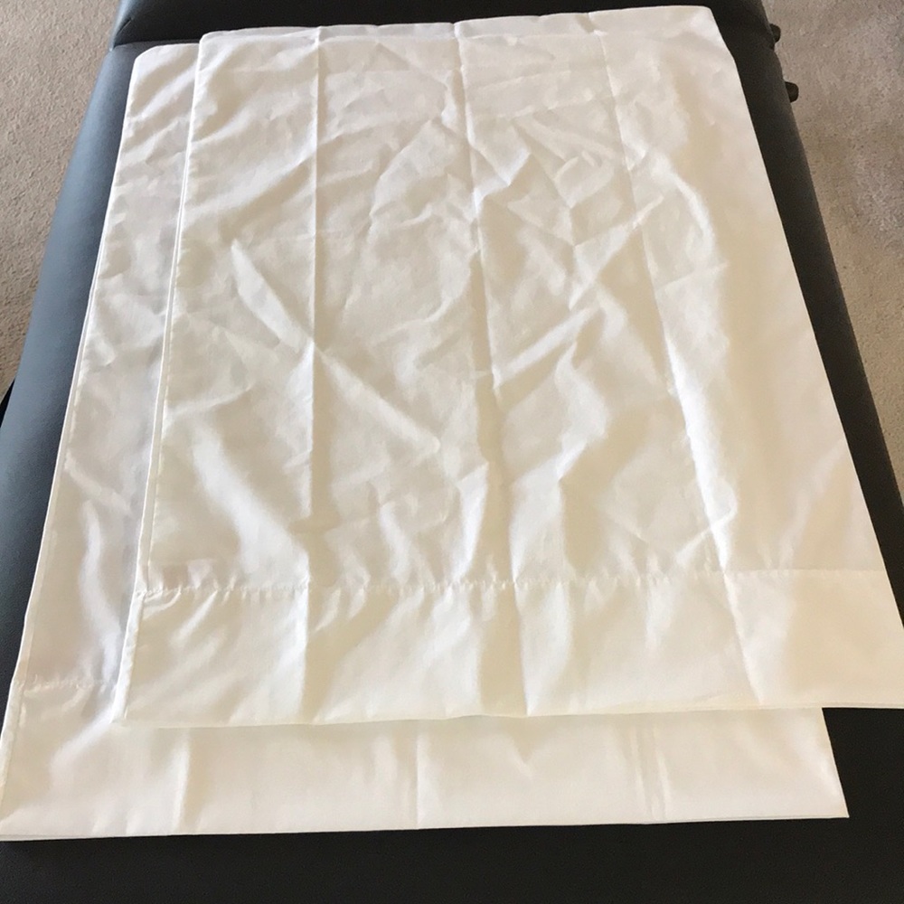 Cannon Royal Family Pillowcases (set of 2)